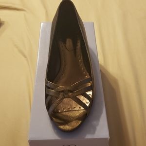 Nine & Co. Leather sandal kitten heel